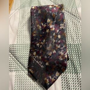 OSCAR DELA RENTA Abstract Silk-Blend Neck Tie